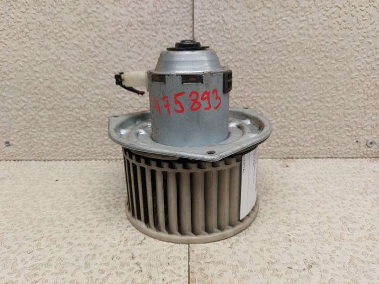 Мотор печки Мицубиси Миникаб в Саки 475893